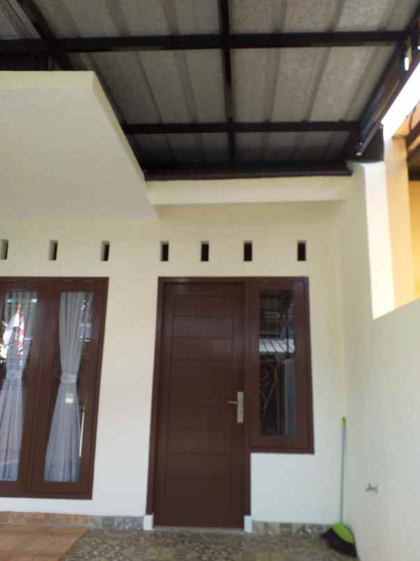 dijual rumah jl cilangkap raya kec