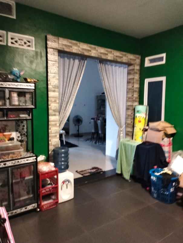 dijual rumah jl delima