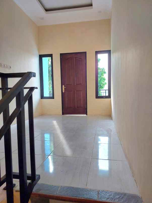 dijual rumah jl dongkal poris rt 002 rw 03