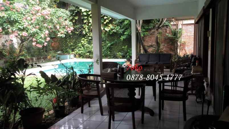 dijual rumah jl gaharu