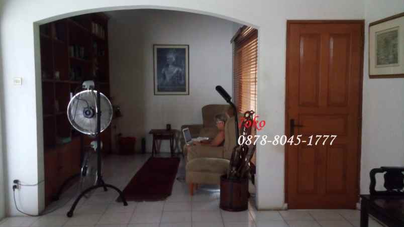 dijual rumah jl gaharu