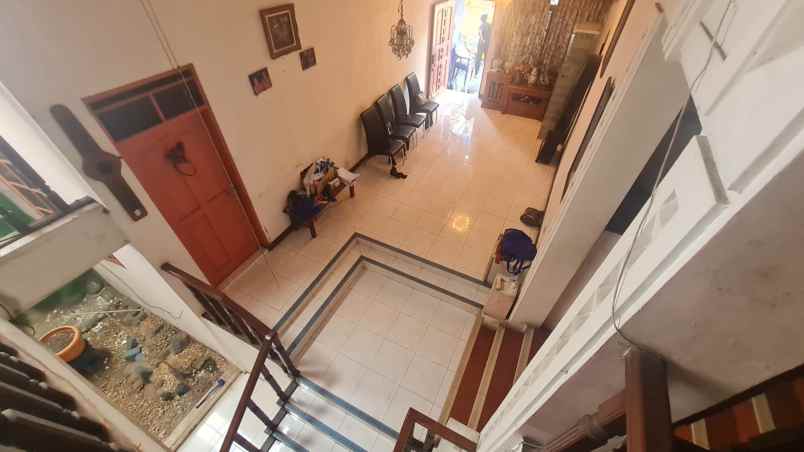 dijual rumah jl h rijin no 5 kelurahan