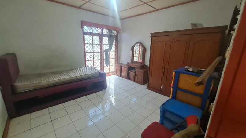 dijual rumah jl h rijin no 5 kelurahan