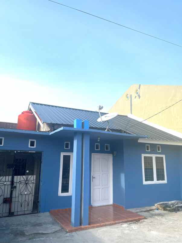 dijual rumah jl kartama