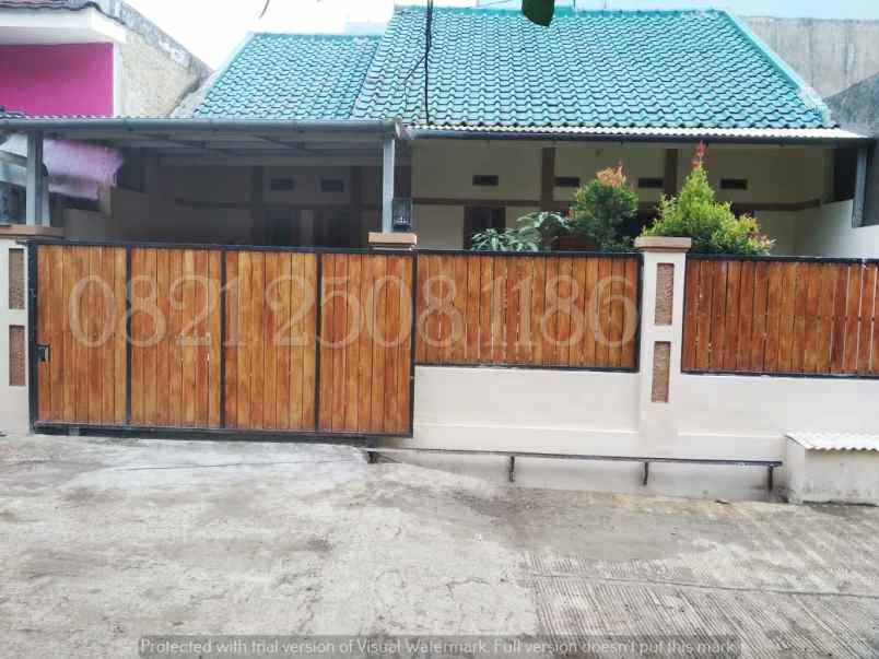 dijual rumah jl karya bakti