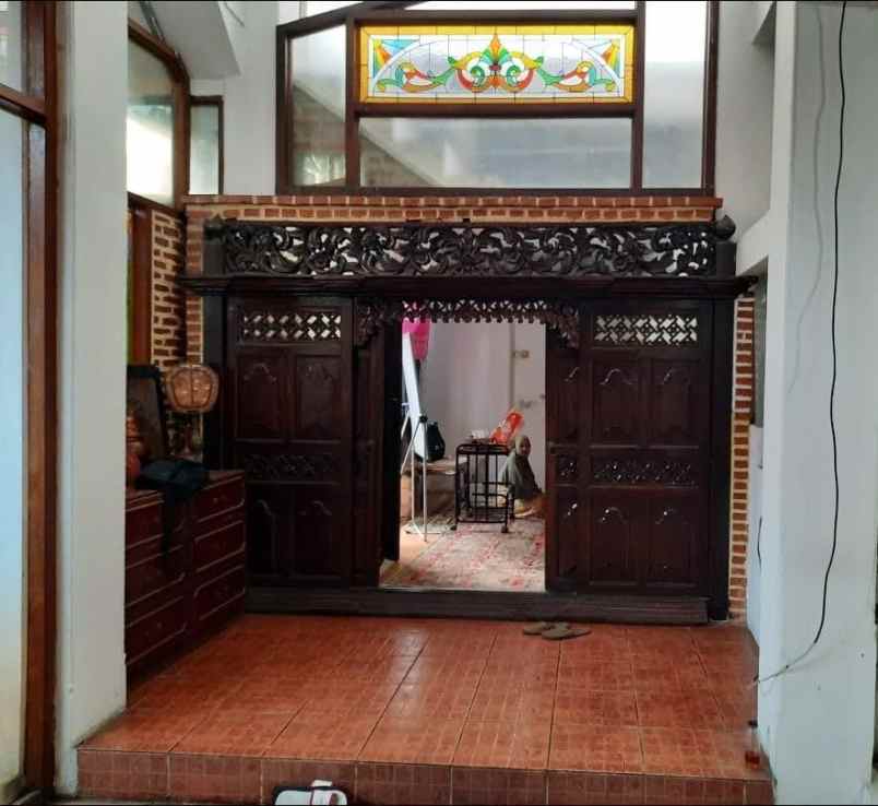 dijual rumah jl kramat