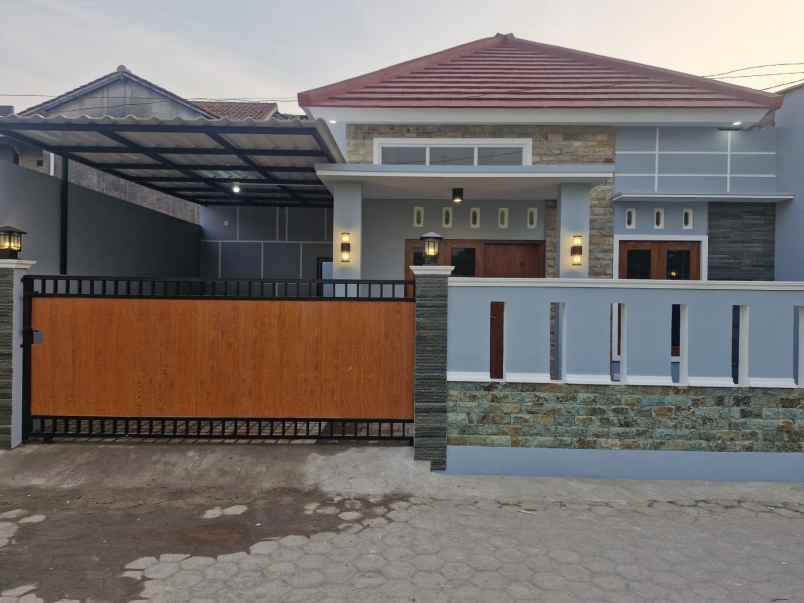 dijual rumah jl magelang km 12 sleman