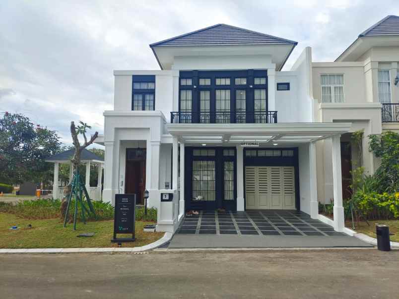 dijual rumah jl mutiara boulevard