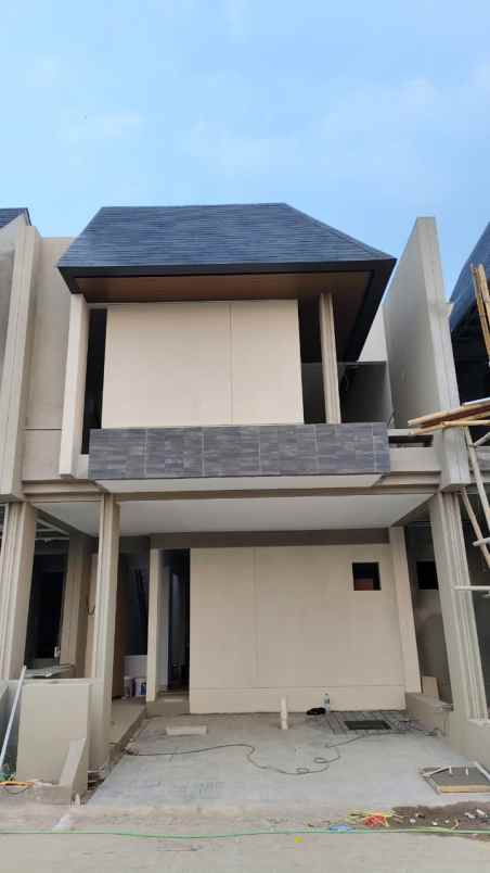 dijual rumah jl pasar jengkol buaran