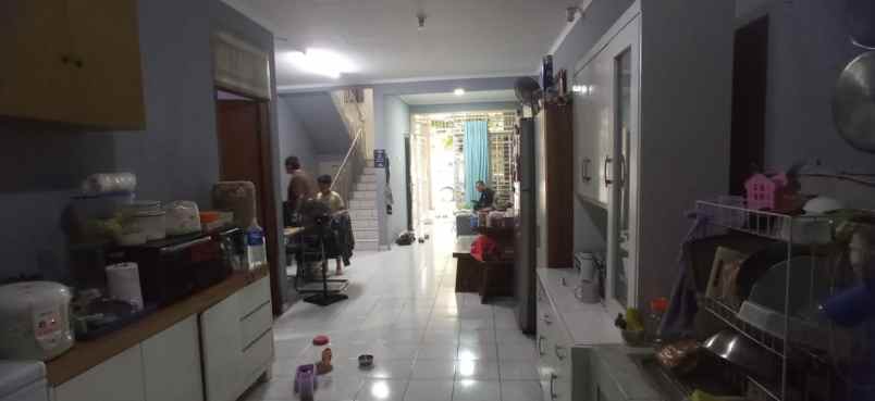 dijual rumah jl pondok kelapa duren