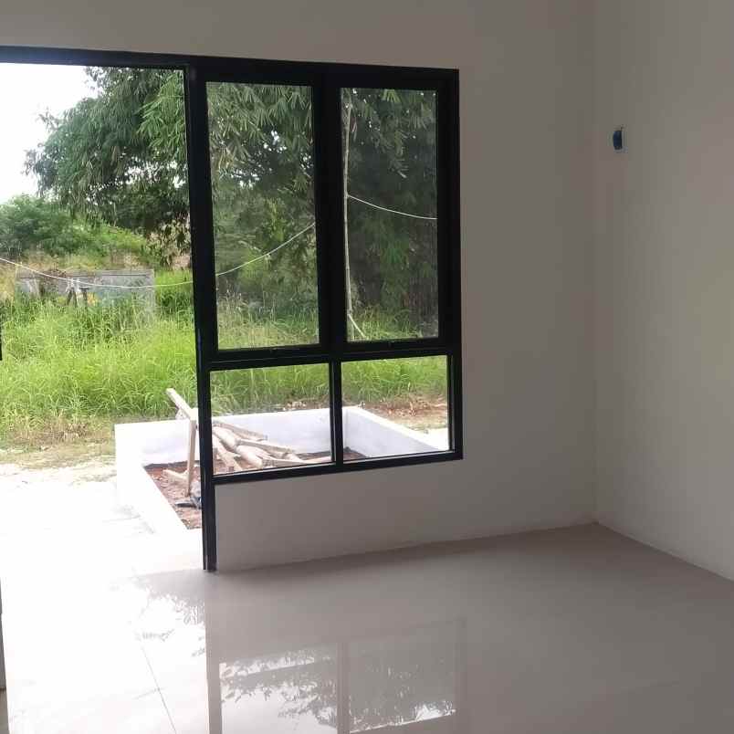 dijual rumah jl rawa kalonh