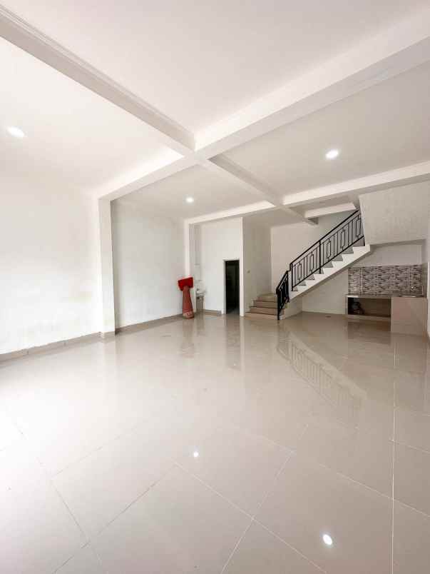 dijual rumah jl raya bogor