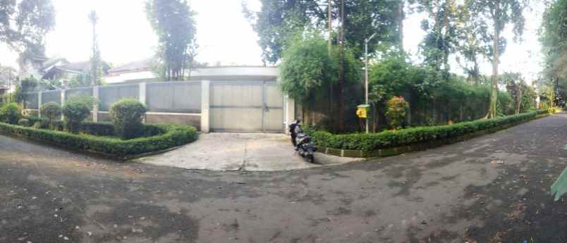 dijual rumah jl selang no 16 18 dan 20