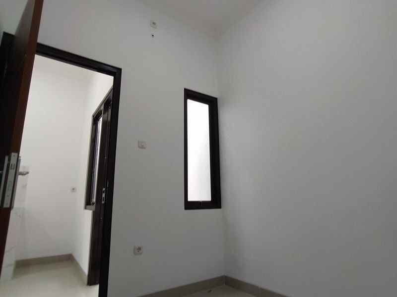 dijual rumah jl situ babakan