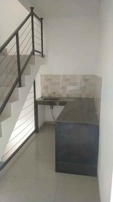 dijual rumah jl studio alam indah no 12