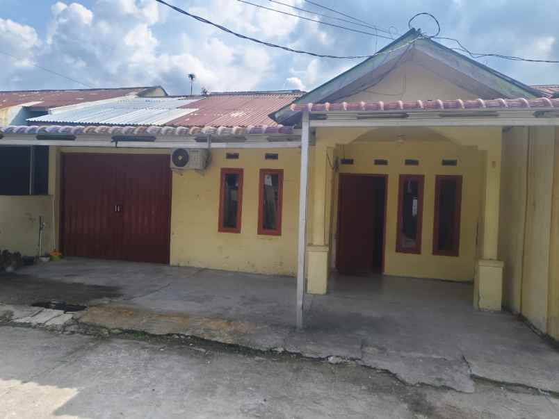 dijual rumah jl suka karya