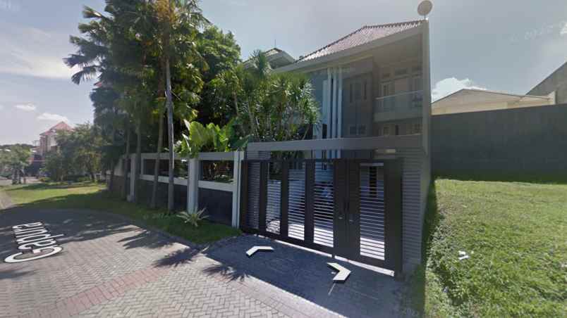 dijual rumah jl taman internasional