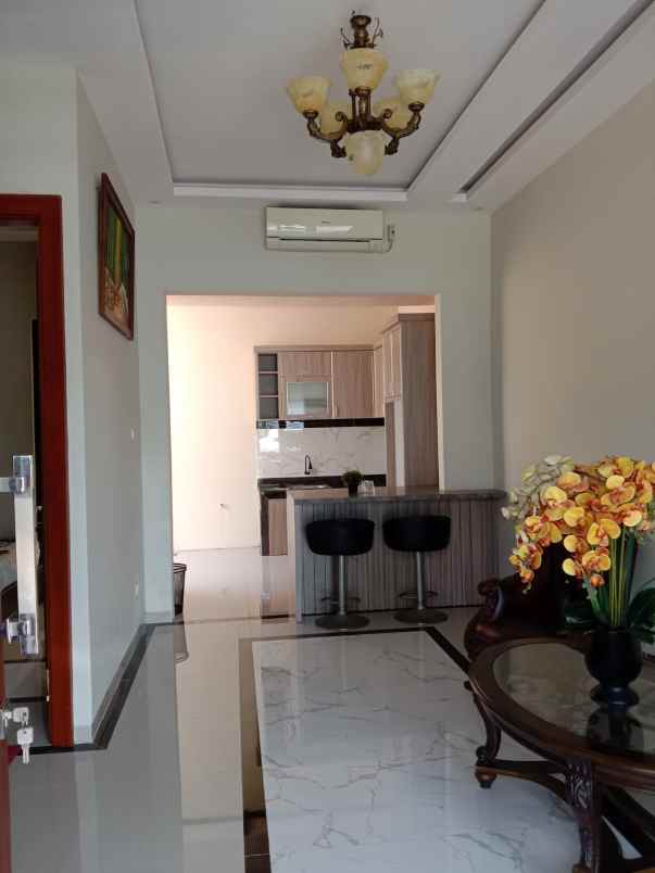 dijual rumah jl terusan ir hi juanda