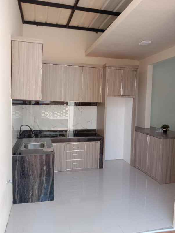 dijual rumah jl terusan ir hi juanda