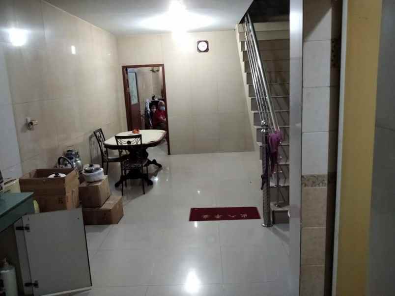 dijual rumah jln beo daerah madong lubis medan