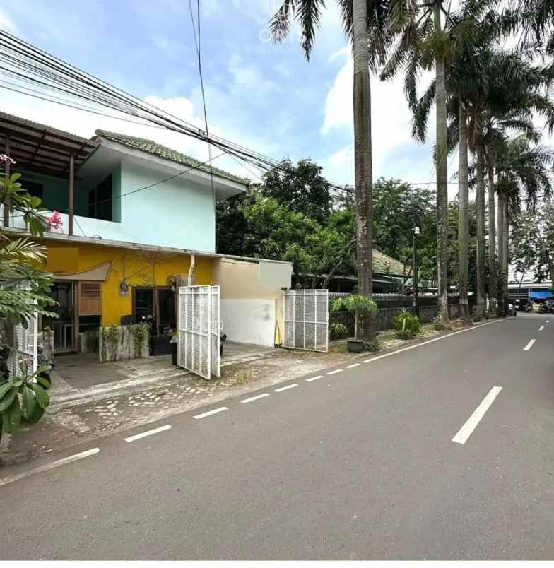 dijual rumah jln raya pejompongan