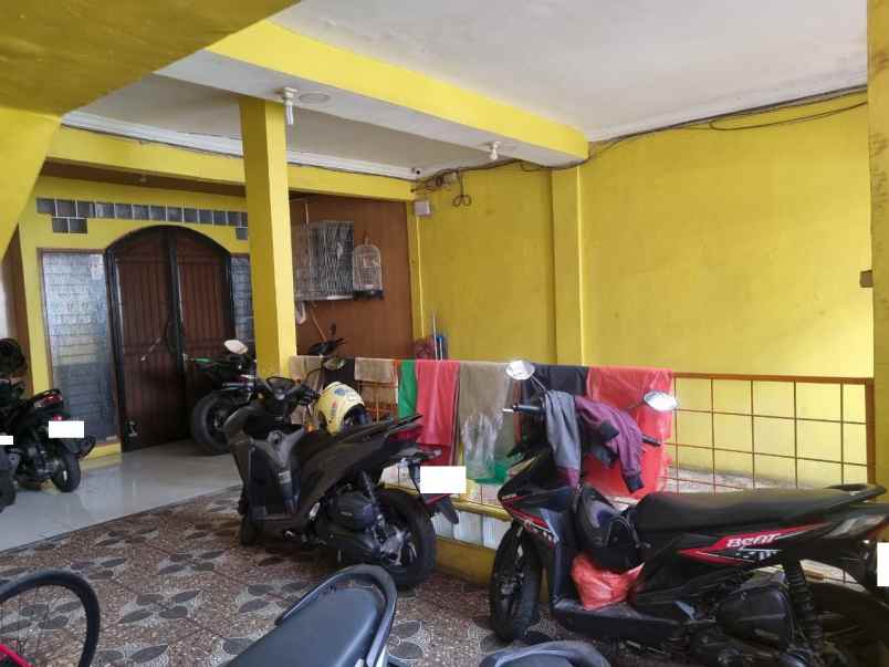 dijual rumah johar baru