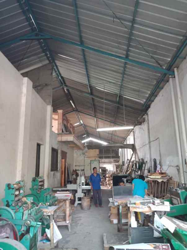 dijual rumah kantor gudang produksi