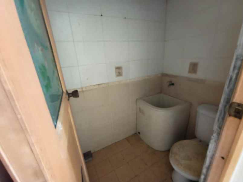 dijual rumah karah agung