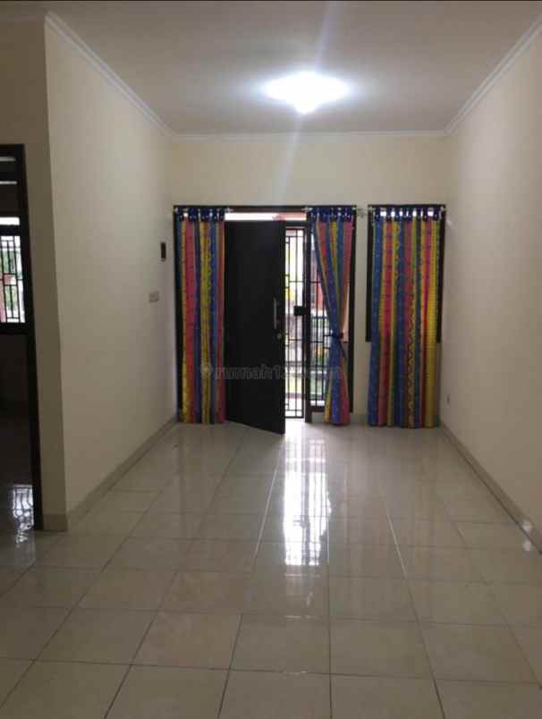 dijual rumah kec parongpong