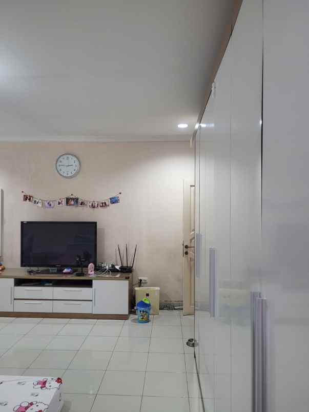dijual rumah kelapa gading