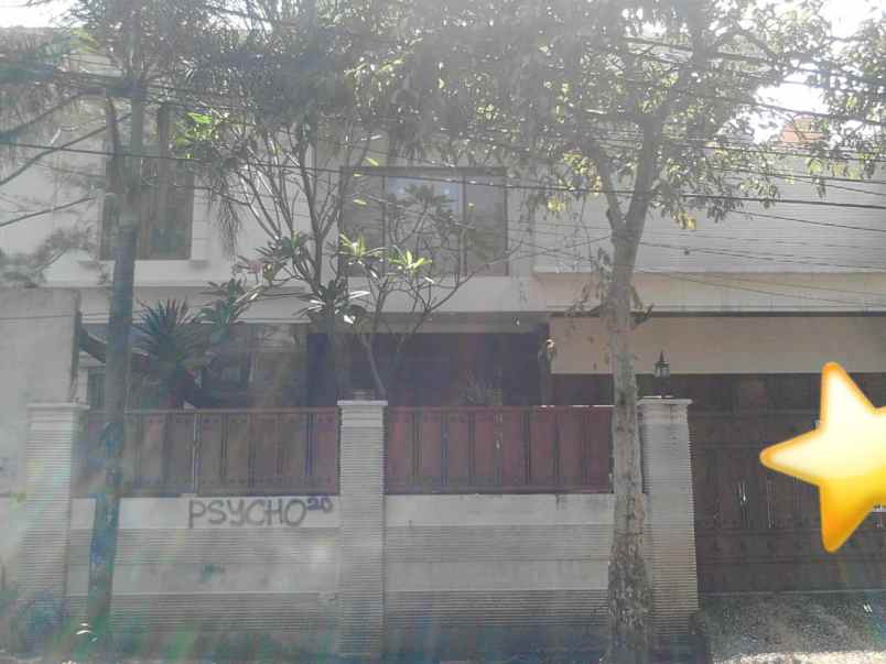 dijual rumah kemamg timur