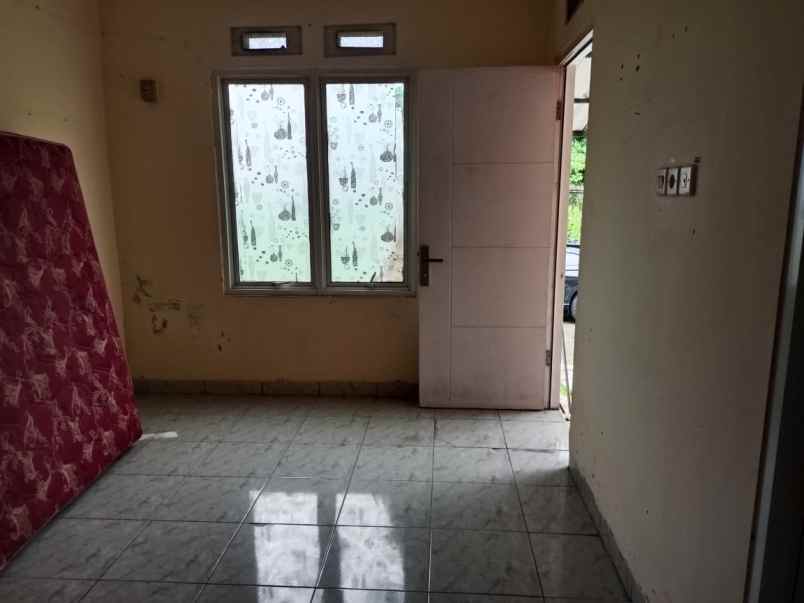 dijual rumah kemang bogor