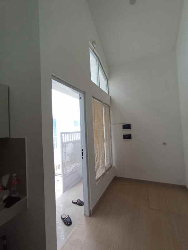 dijual rumah koja jakarta utara shm ajb pbb lengkap