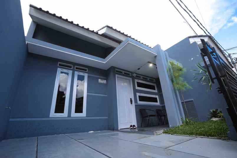 dijual rumah komplek griya bandung asri