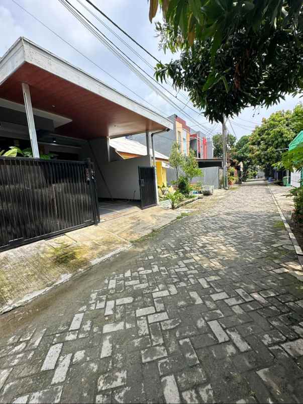 dijual rumah komplek pepabri