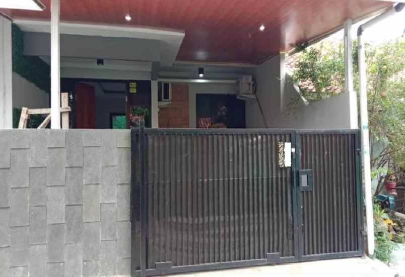 dijual rumah komplek pepabri