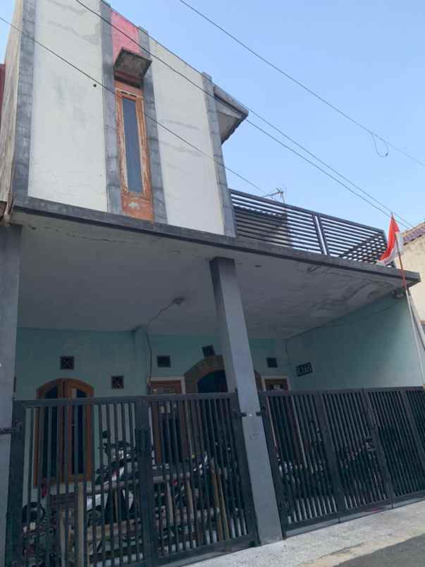 dijual rumah komplek permata biru