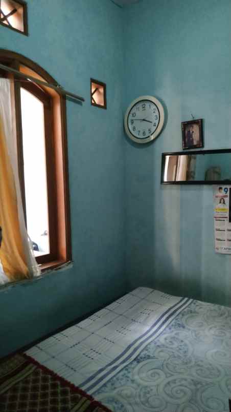 dijual rumah komplek permata biru