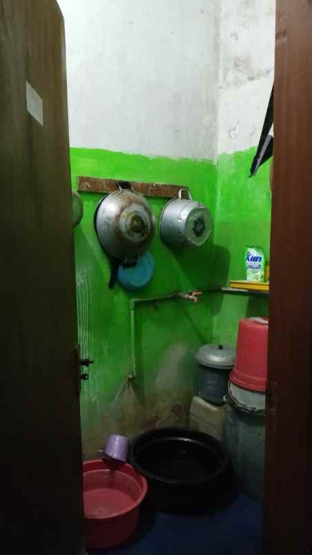 dijual rumah komplek permata biru