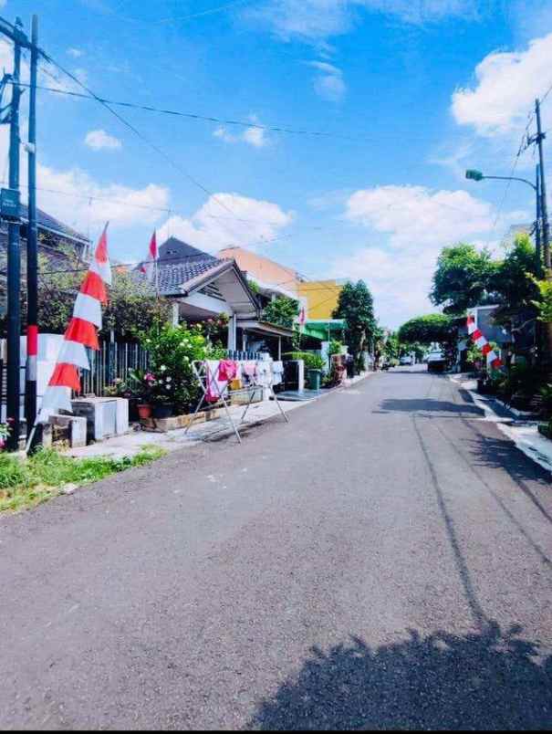 dijual rumah komplek ptb duren sawit