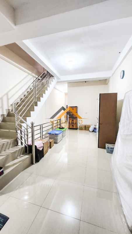 dijual rumah komplek rukun mas jalan