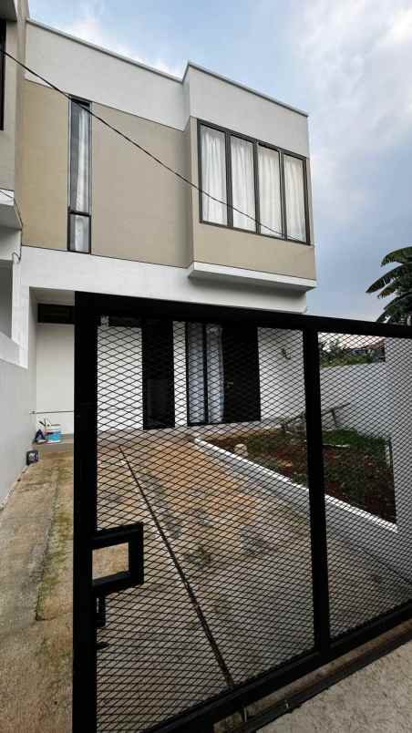 dijual rumah komplek vila dago pamulang