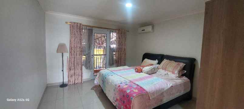 dijual rumah kota wisata cibubur