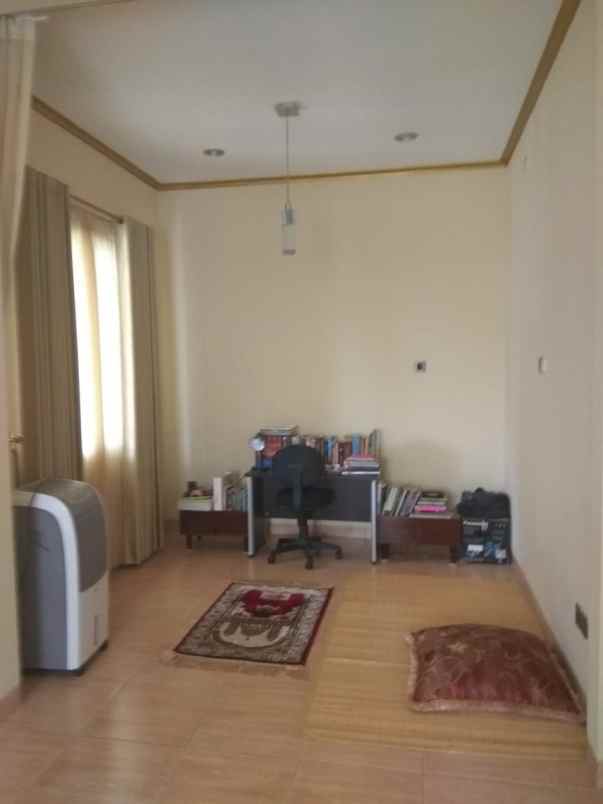 dijual rumah kota wisata cibubur