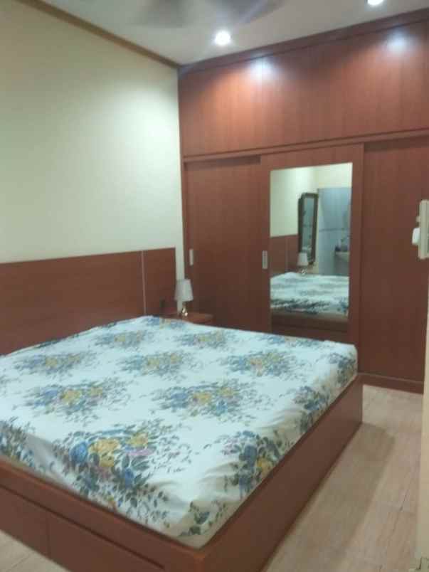 dijual rumah kota wisata cibubur