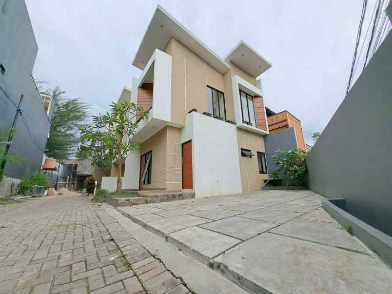 dijual rumah kramat jati