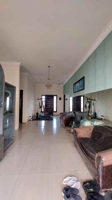 dijual rumah laguna regency kejawan