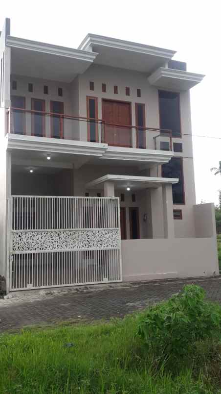 dijual rumah lokasi perumahan wagir malang