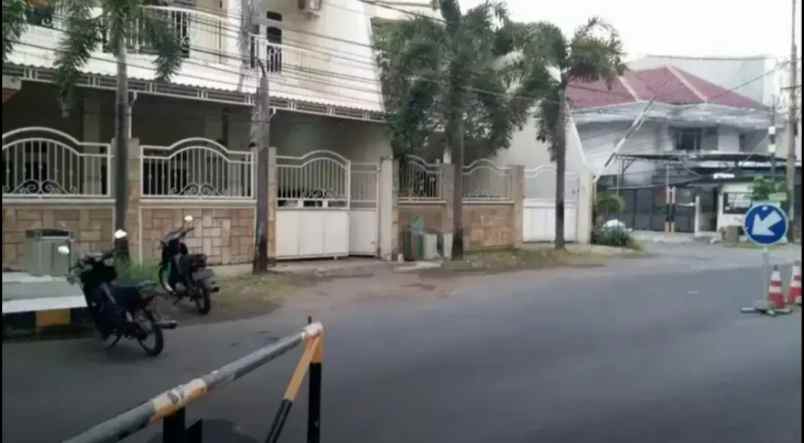 dijual rumah manyar indah surabaya