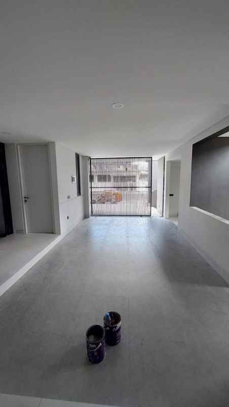 dijual rumah manyar kertoadi